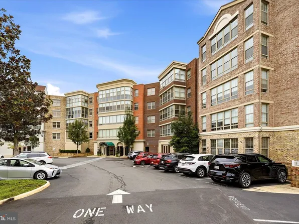 19370 Magnolia Grove Sq Unit 212, Lansdowne, VA 20176