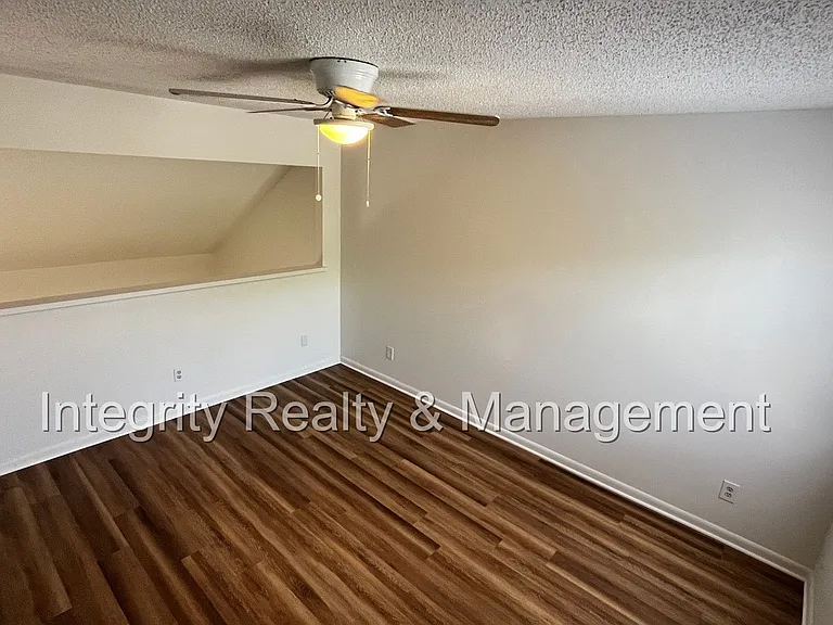 8326 Windypine Ln — Photo 3