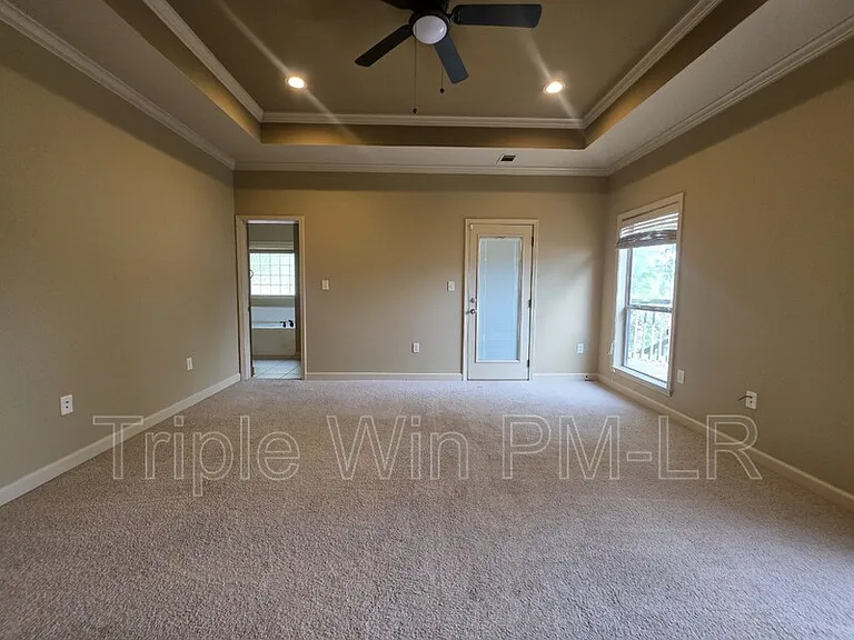 1901 Hidden Creek Dr — Photo 16