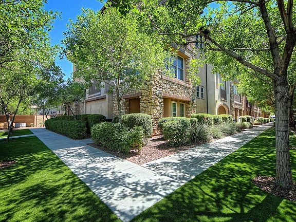 2421EMontecito002
