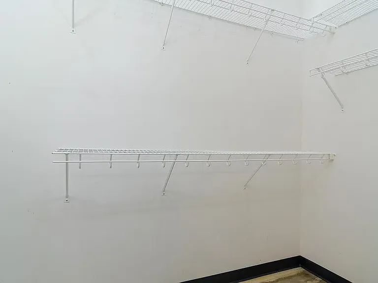 350 Saint Peter St #419 — Photo 10