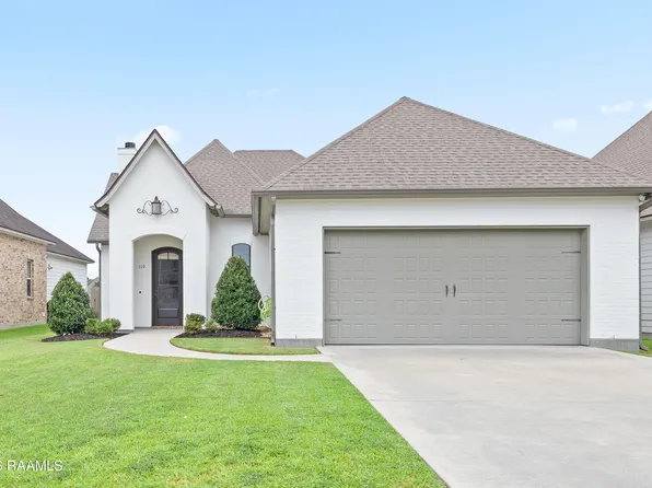 110 Timber Bark Rd, Lafayette, LA 70508
