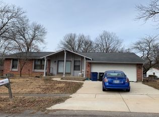 2671 Softwood Dr, Saint Louis, MO 63129