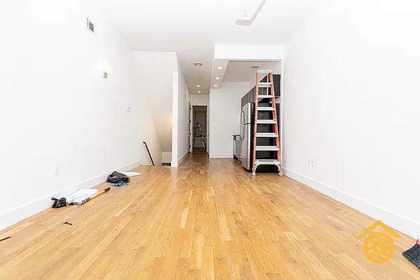 Rented by Reubel Group LLC | media 4