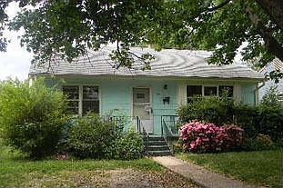 1st image of 228 N Juniper Ave