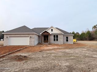 7005 Whites Farm Rd, Lucedale, MS 39452