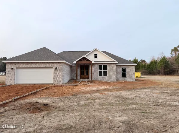 7005 Whites Farm Rd, Lucedale, MS 39452
