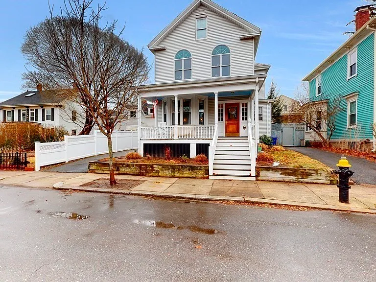 14 Holbrook St #1 — Photo 17