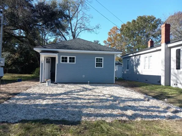 4009 4th St, Garden City, GA 31408