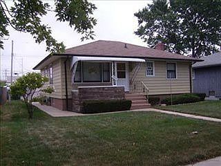 5th image of 5527 Northcote Ave