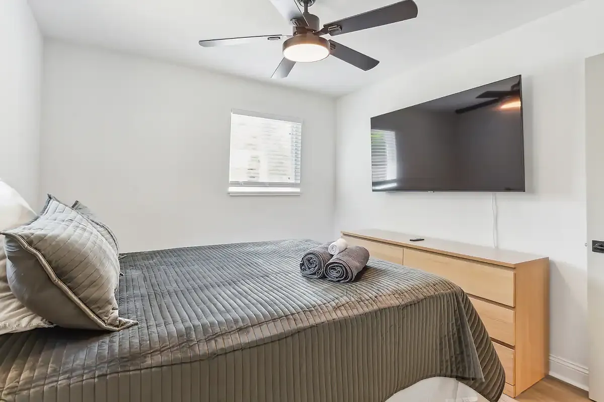 3 bed, 1312 sqft, $2,800 — Photo 3