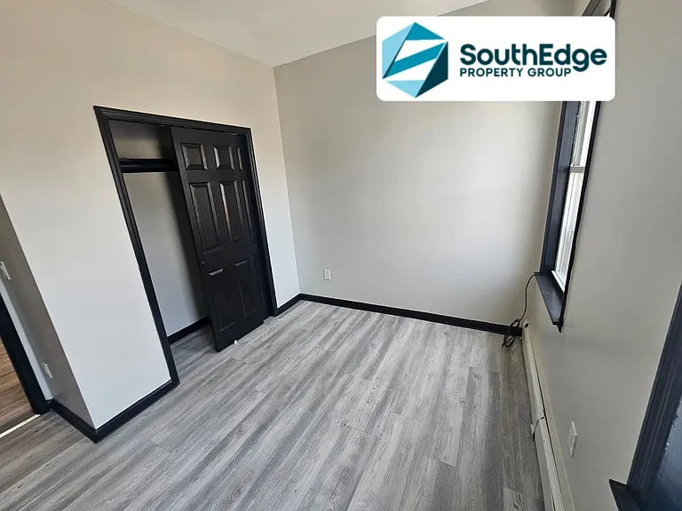 305-306 Magnolia Ave #3 — Photo 4