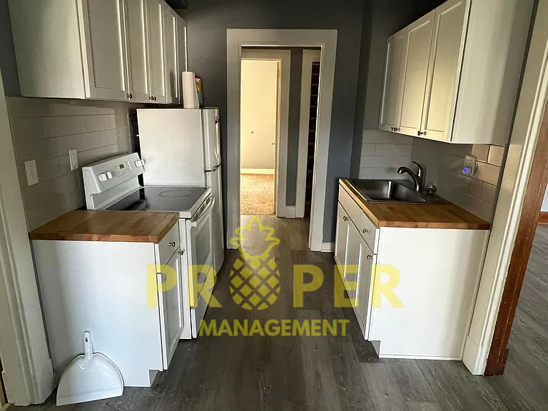 1597 Oakland Ave — Photo 10