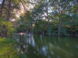 300 Skyline Dr, Center Pt, TX 78010