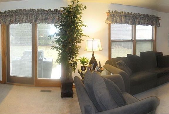 Kitchen/Family Room combo picture