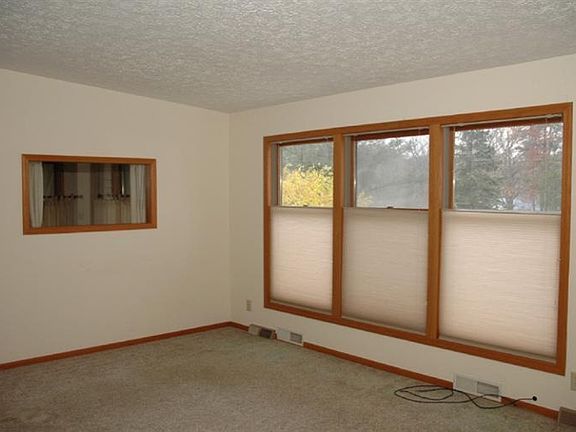 2nd image of 2700 Orange Ct SE