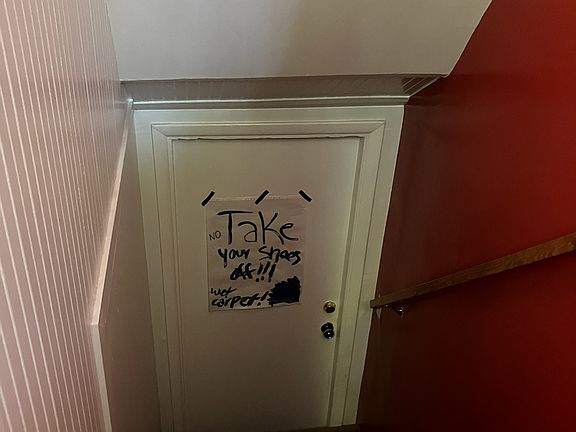 5th image of 69 S University St