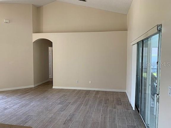 4th image of 3205 Ibis Hill St