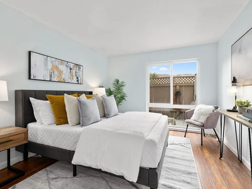 260 Industrial Pkwy #17