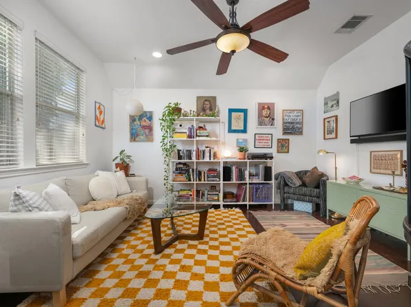 1610 Willow St #B, Austin, TX 78702