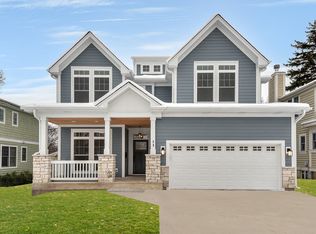 151 N Main St, Glen Ellyn, IL