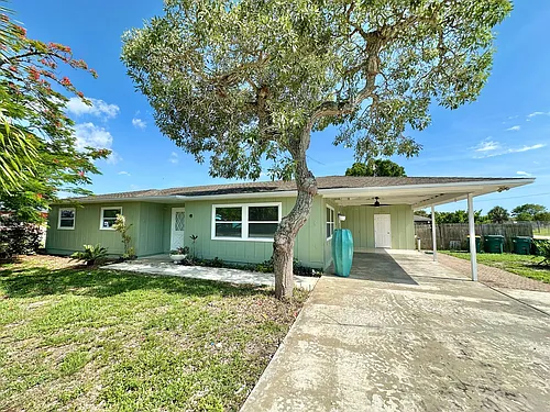 3140 Caledonia Ave Photo 1