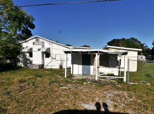 1110 Apple St, Fort Pierce, FL 34950