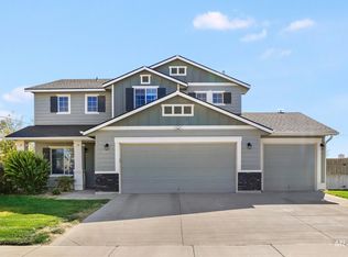 805 SW Miner St, Mountain Home, ID 83647