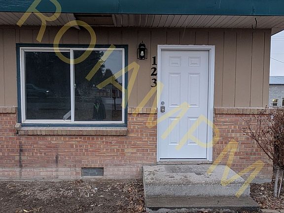4th image of 123 E Main St #123