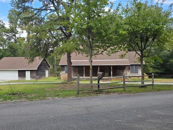 1179 Lakeside Dr, Lincolnton, GA 30817