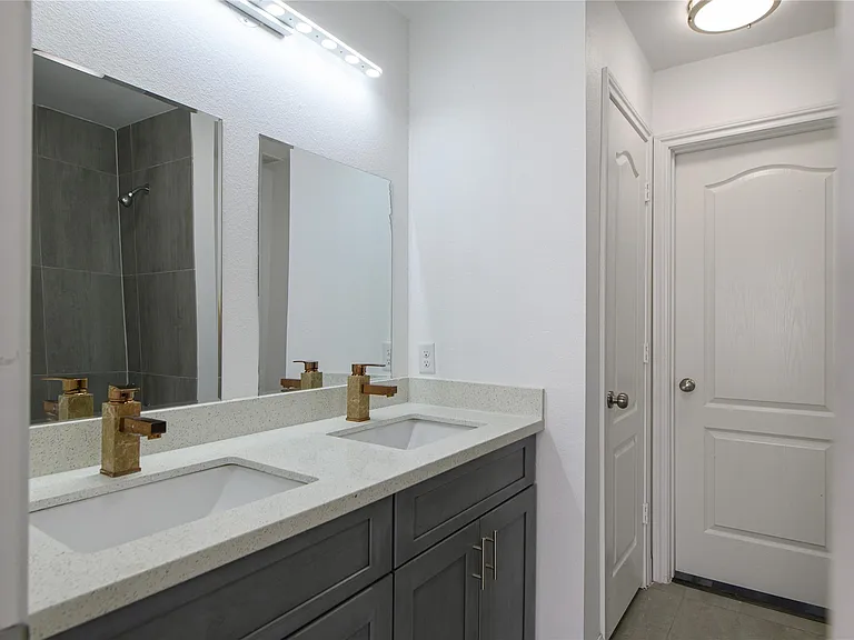 3429 Township Grove Ln — Photo 16