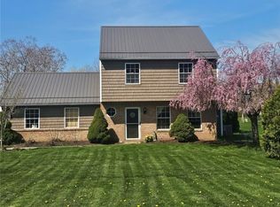 3158 Bates Rd, Madison, OH 44057