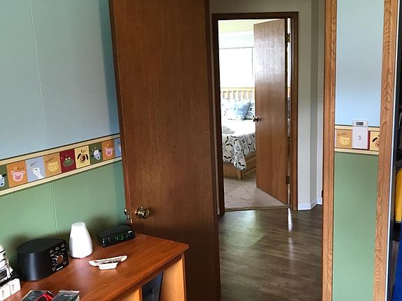 5th image of 703 E Beacon Ave