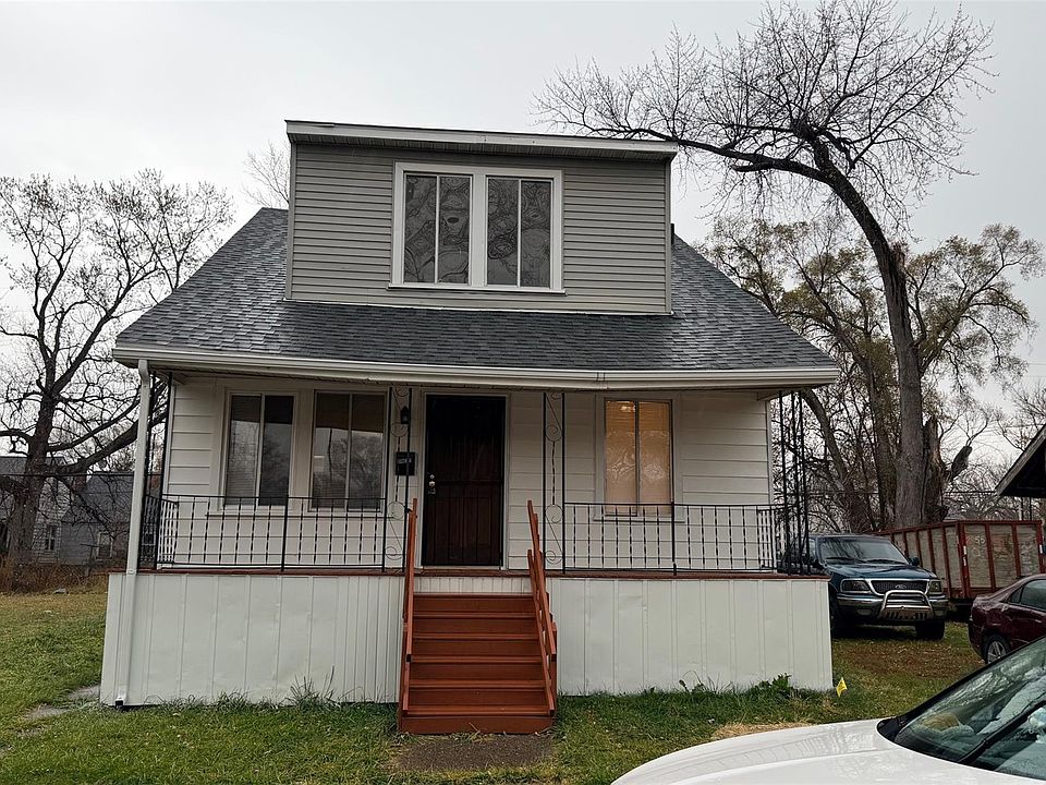 1st image of 19632 Eureka St