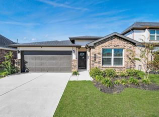 4946 Pine Haven Ln, Fresno, TX 77545