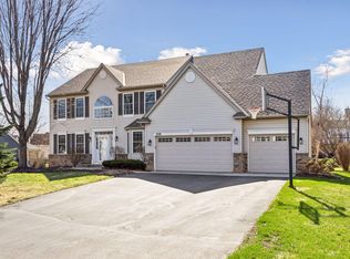 3578 Commonwealth Rd, Woodbury, MN 55125