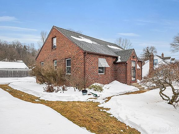 3rd image of 67 Amherst Street