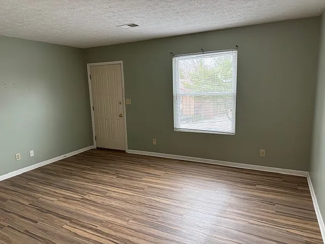 1 bed, 600 sqft, $850 — Photo 2