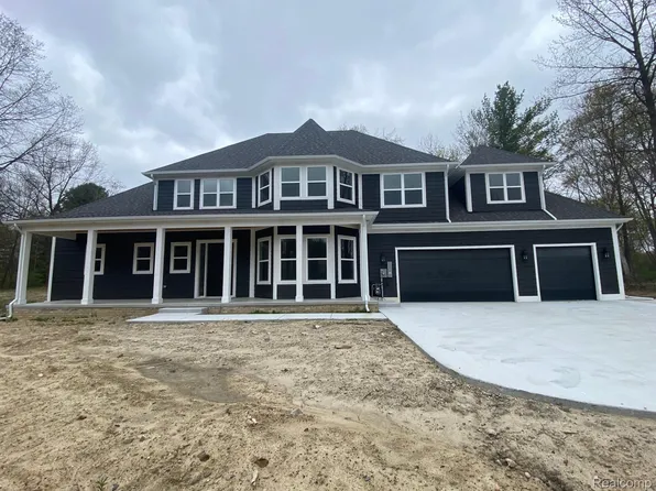 78 S Rochester Rd, Oakland, MI 48363