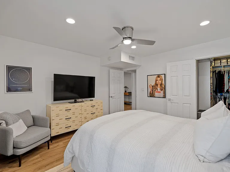 10209 Summertime Ln — Photo 9