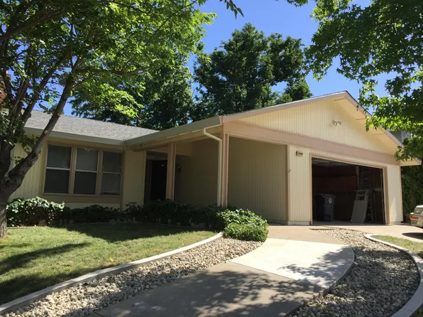 11049 Cilker River Way, Rancho Cordova, CA 95670