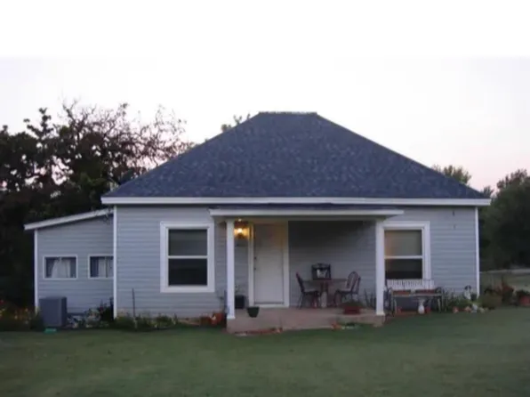 401 S 1st St, Rush Springs, OK 73082