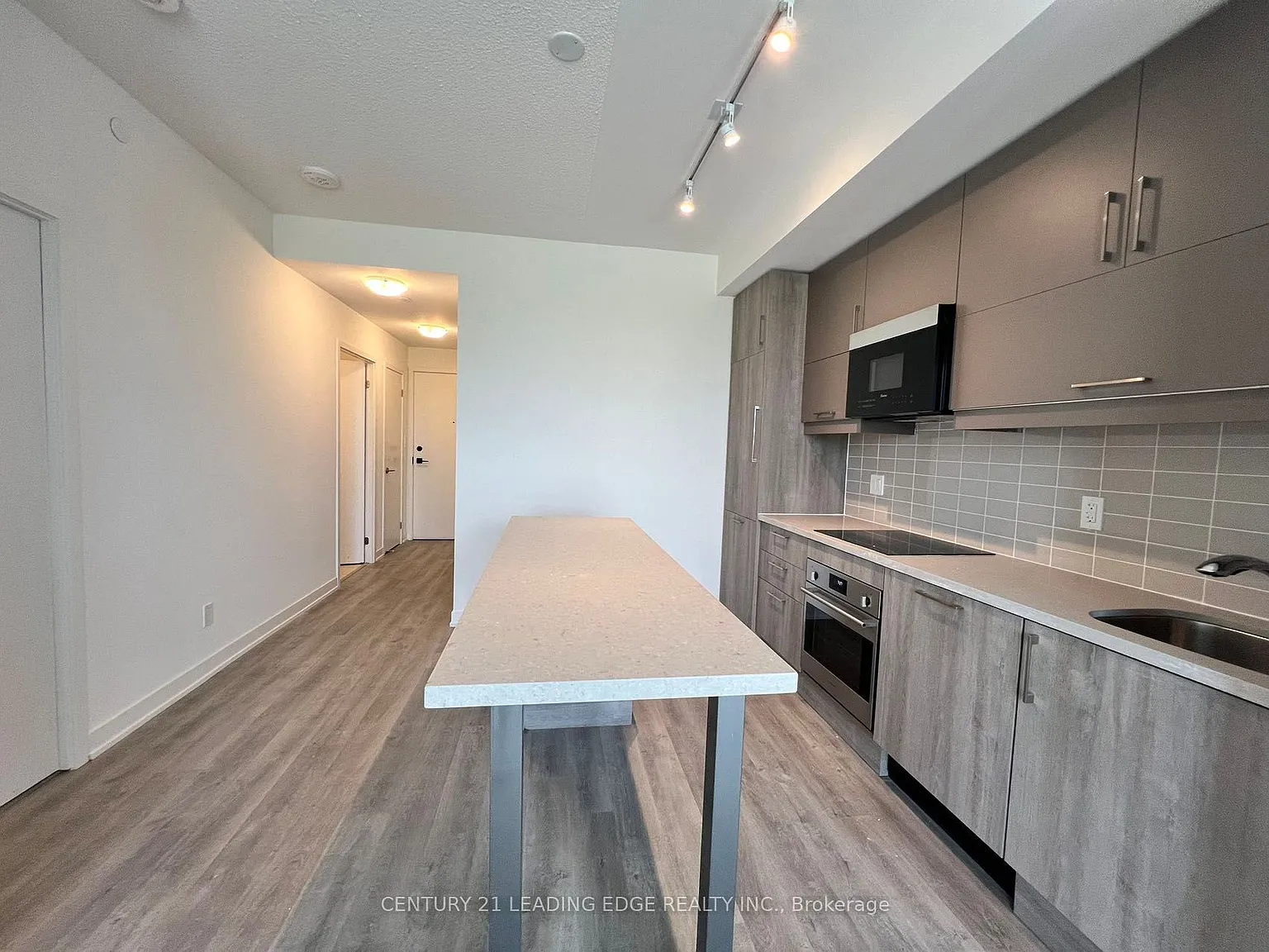2 bed, $2,375 — Photo 2