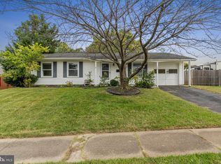 202 W Beech Rd, Sterling, VA 20164