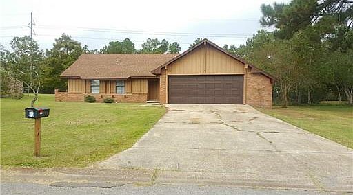 1st image of 919 Sweetgum Dr