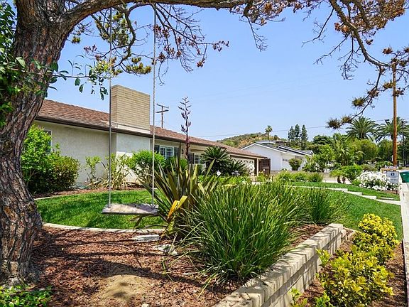 3rd image of 12531 Singing Wood Dr