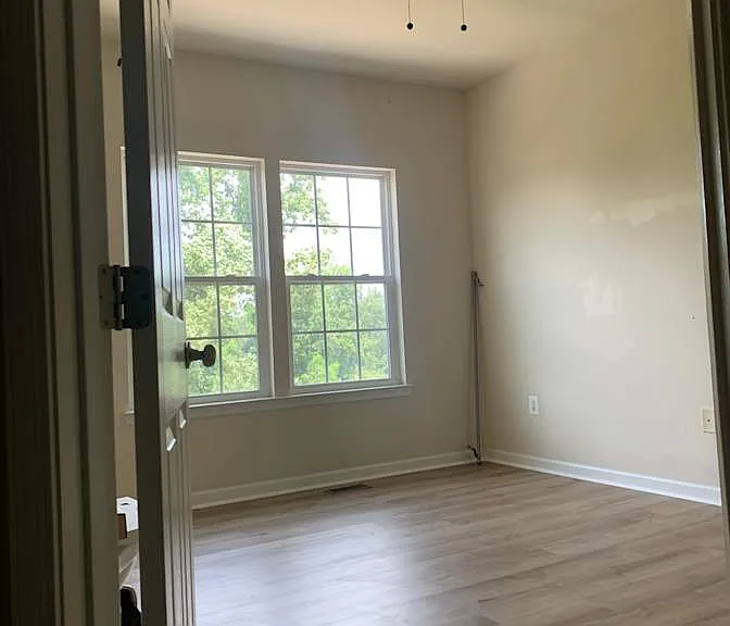 5710 Virginia Ln #6 — Photo 4