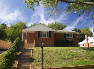 1917 Valley Stream Dr, Rockville, MD 20851