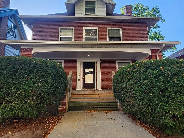 108 N Breese Ter — Photo 32