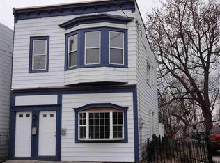 1217 3rd St, Rensselaer, NY 12144